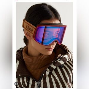CHLOE Mountaineering Ski Goggles
Chloe Ski Goggles Brown